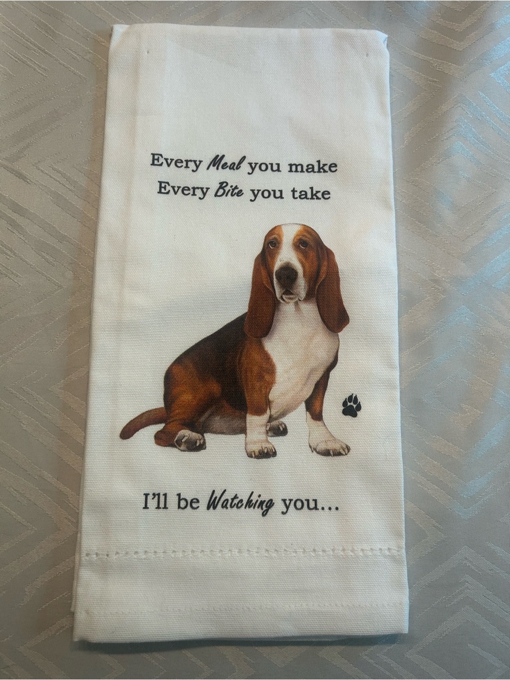 NWOT Tea towel with Basset Hound
